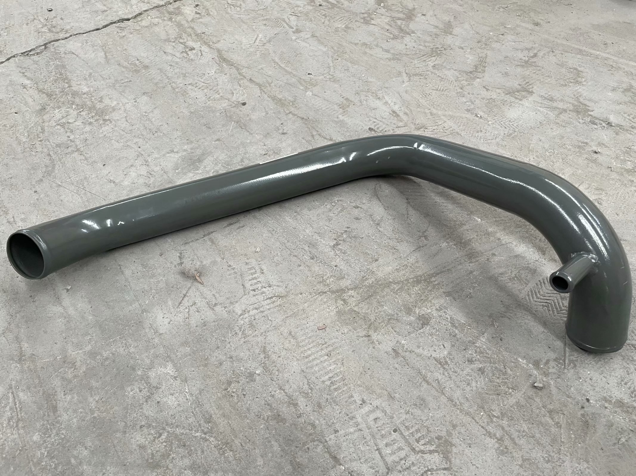 WG9719530212 Sino Truck Spare Parts Original Radiator Outlet Pipe Down Pipe