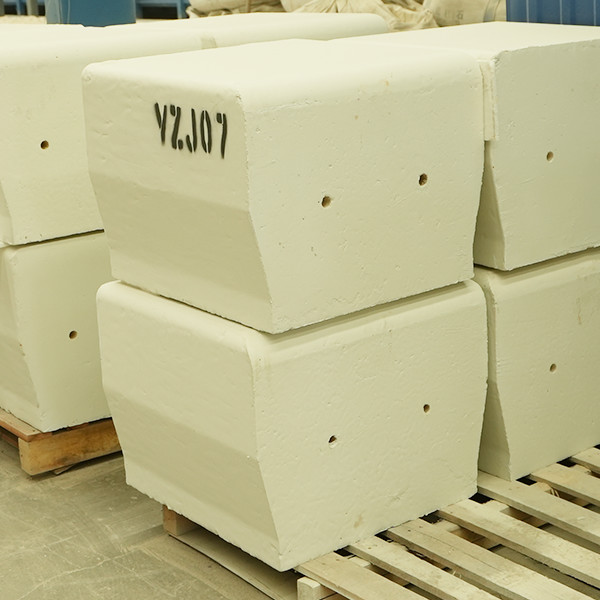 Chemical Corrosion Resistance Refractory Pouring Corundum Mullite Brick For Glass Furnace