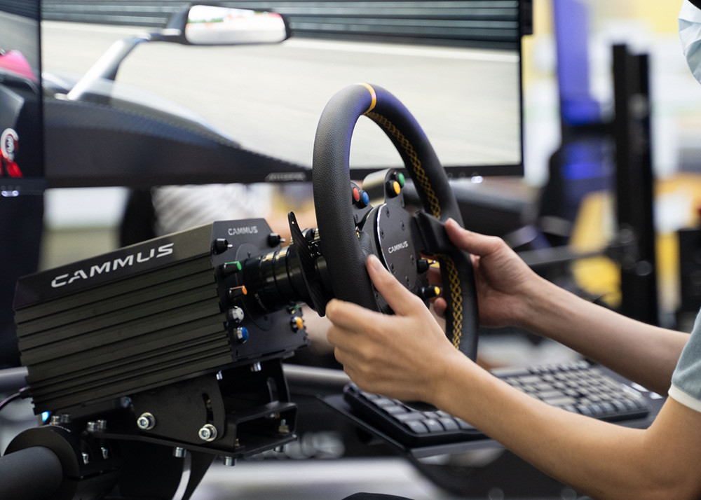 Ergonomic 15Nm Servo Motor Sim Racing Simulator Cockpit