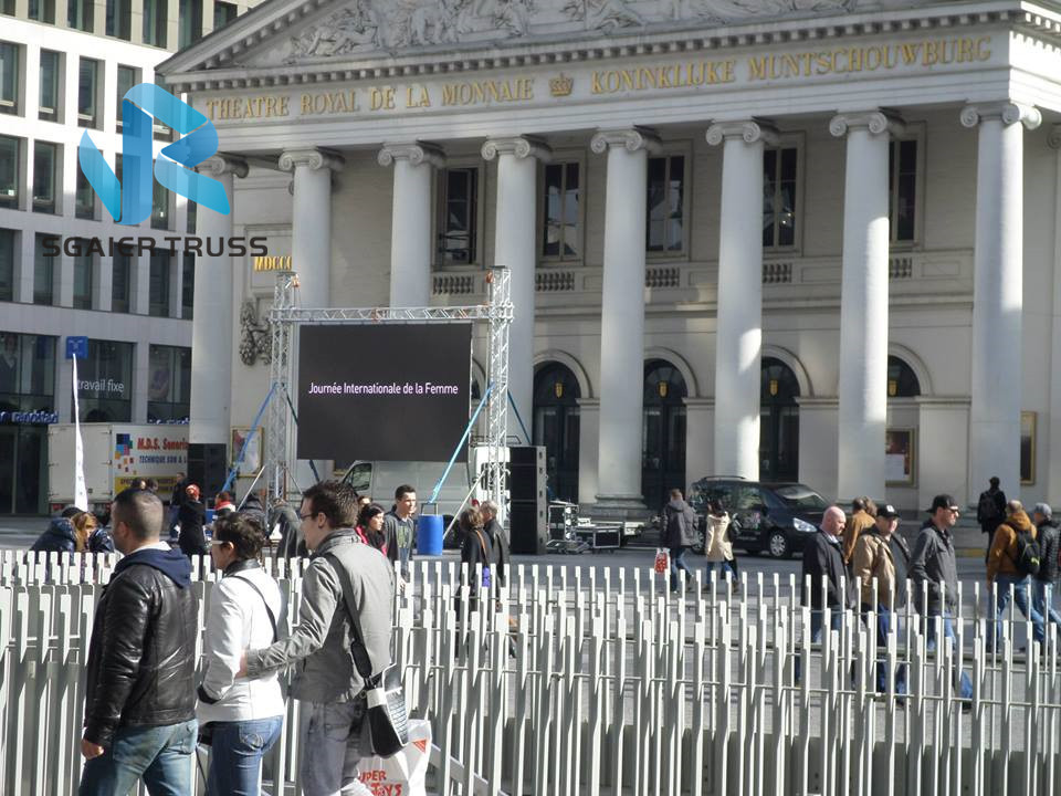 Durable Led Display Truss , Aluminum Lighting Truss For Hanging Led Screen