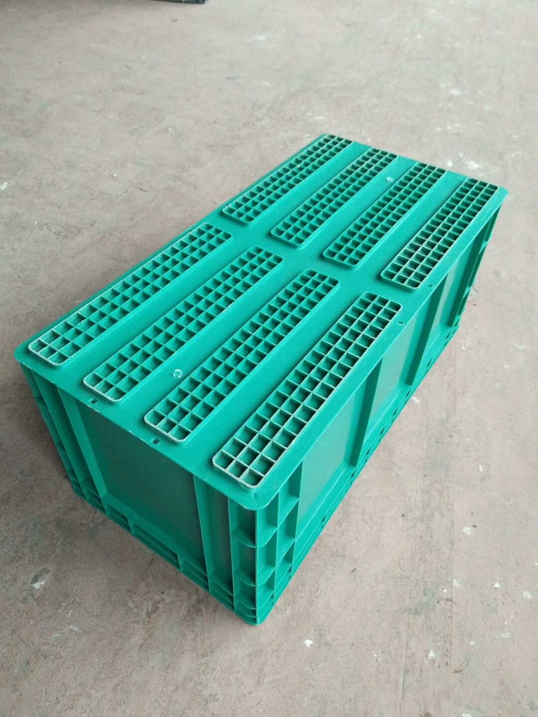 Virgin Impact - Resistance Polyethylene Euro Stacking Containers 800*400 mm For Divider Storage And Transportation