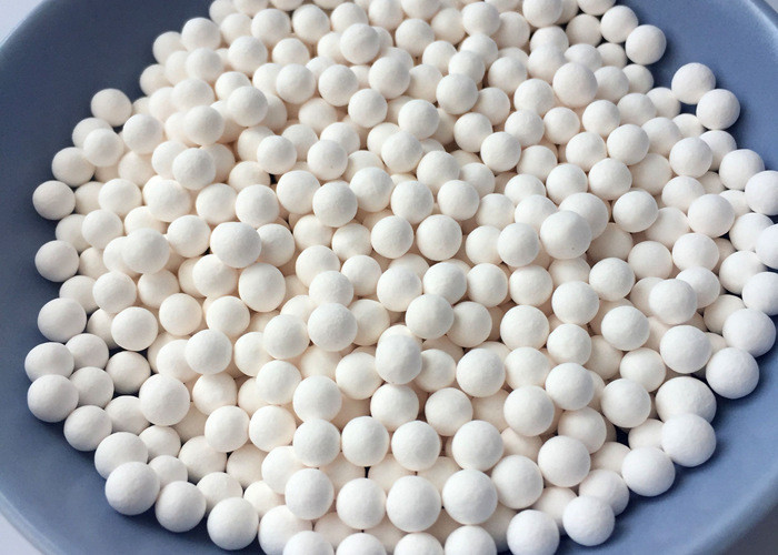 Low Bulk Density Activated Aluminum Oxide 110092-32-3 For B2B Market