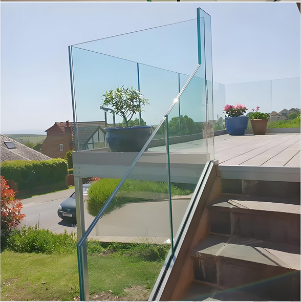 10mm Transparent Tempered Glass Balcony Railing Systems Safety Barrier Maximizes Space