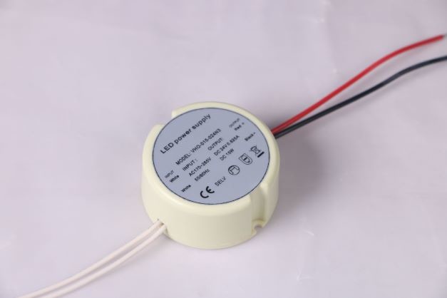 Round Case IP20 Plastic LED Driver 12V 15W Power Supply For Strip Light