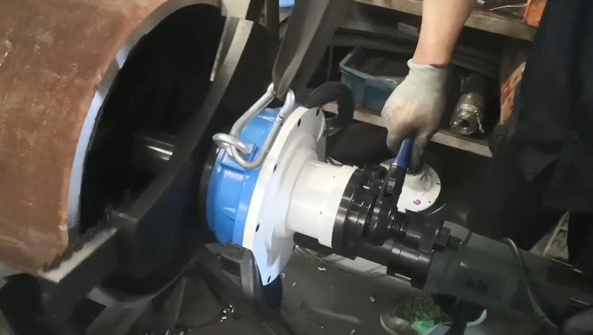 Internal Expansion Portable Pipe Beveling Machine Electric Chamfering