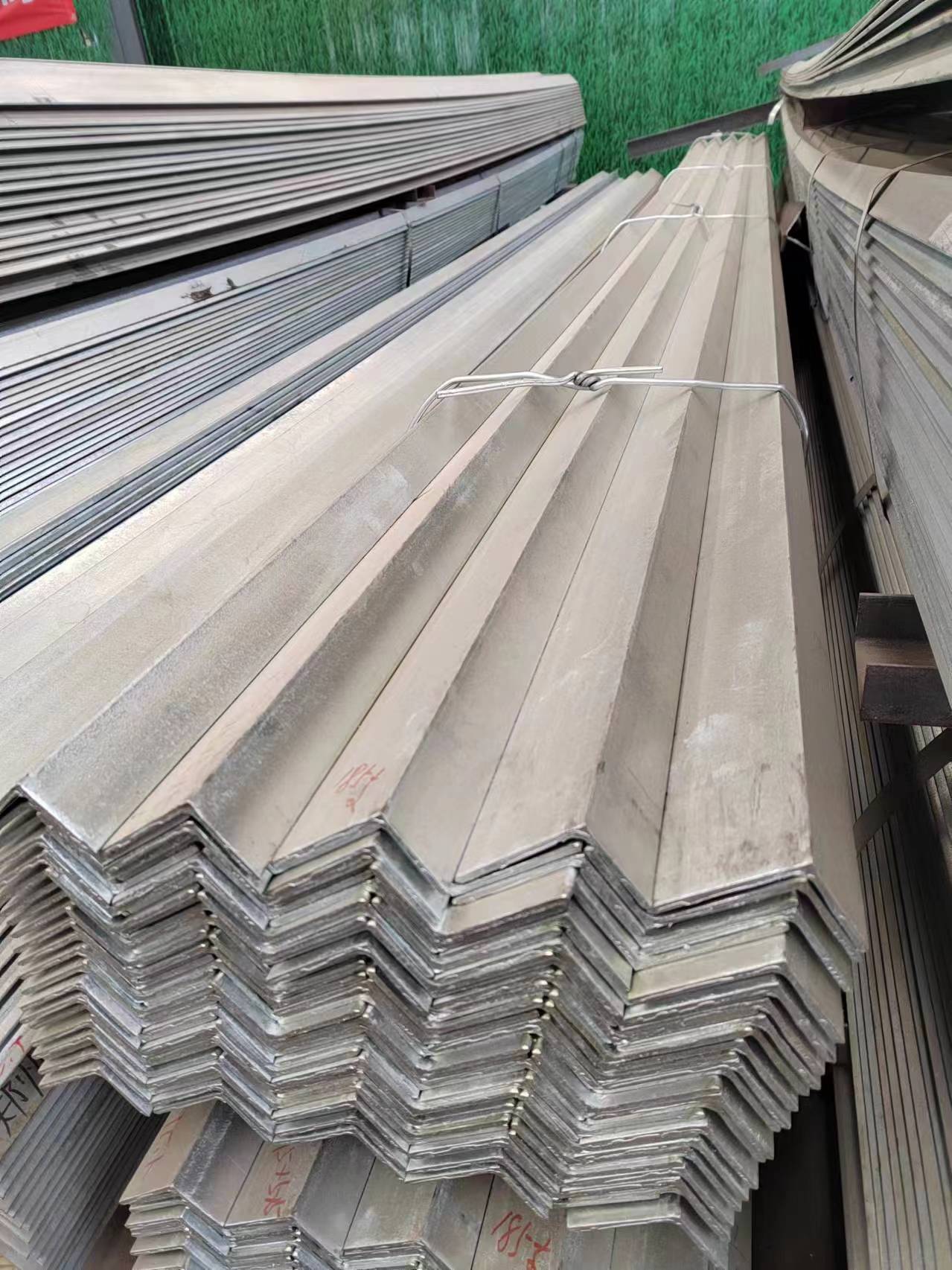 Hot Rolled Angel Steel/MS Angles L Profile Equal or Unequal Steel Angles Prime Tolerance of ±1%