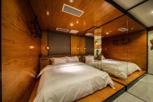 China Beautiful Luxury Hotel Style Bedroom Furniture Commercial Use Customized wholesale