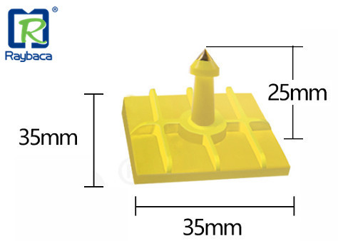 TPU Material RFID Livestock Ear Tags Square Shape Male Tags With UHF Chips