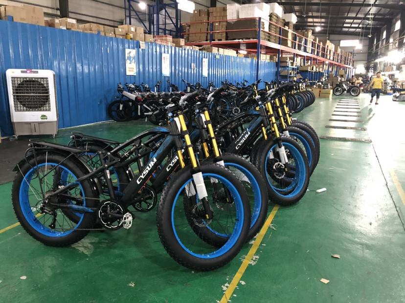 Commuter Lightweight Electric Bikes For Women Ladies 700c Tire 40kmh Aluminum 15kg