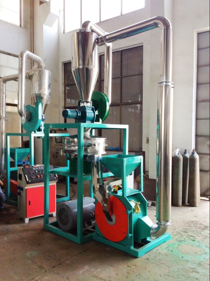 100 Mesh PET Bottle Grinding Machine , Fully Sealed Industrial Plastic Shredder