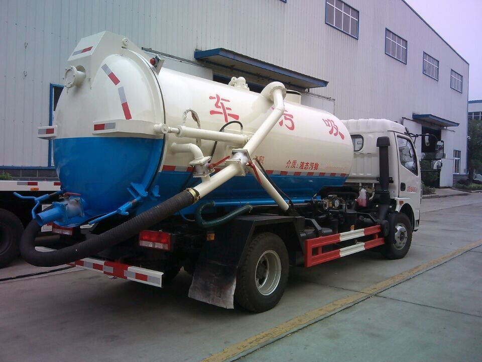 Heavy combination vacuum jetting truck , high pressure cleaning and vacuum suction truck