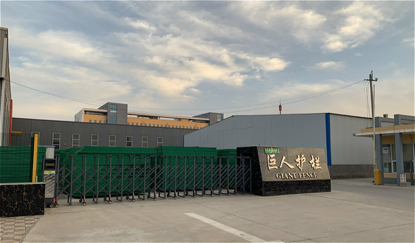 H1.5m Metal Crowd Control Barriers Powder Coated Steel Pedestrian Barriers