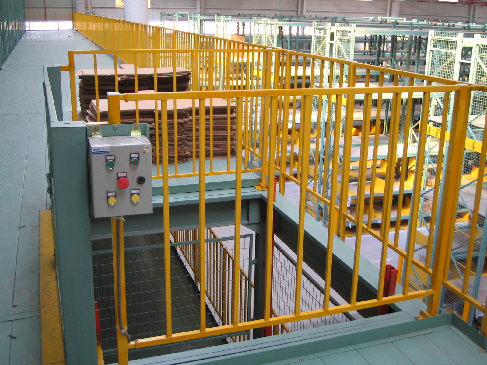 High Space Utilization Multi Tier Mezzanine Rack Arrives / Jiangsu NOVA Brand