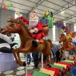 Christmas Decoration Santa Horse Resin Gift Box Zigong Lantern For Amusement