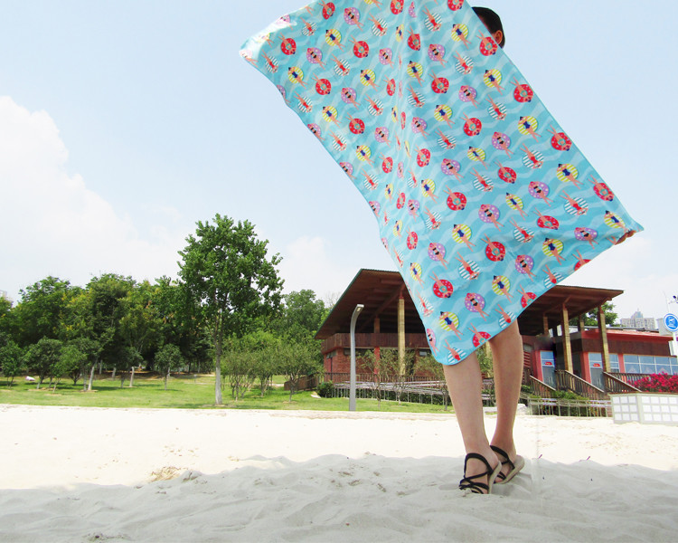 Digital Printed Bulk Suede Microfiber Beach Towel Swimming Custom PMS Color