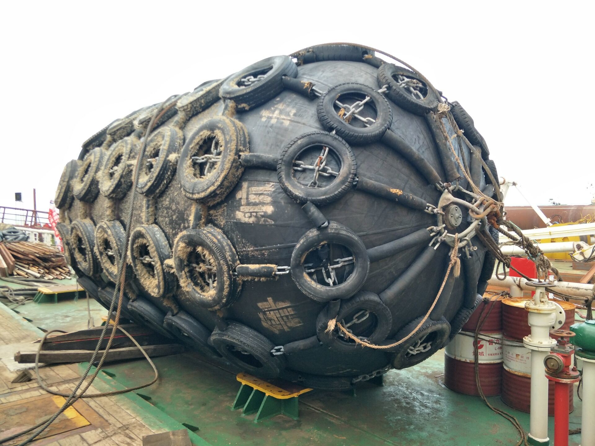 Pneumatic Marine Fender With Accessories