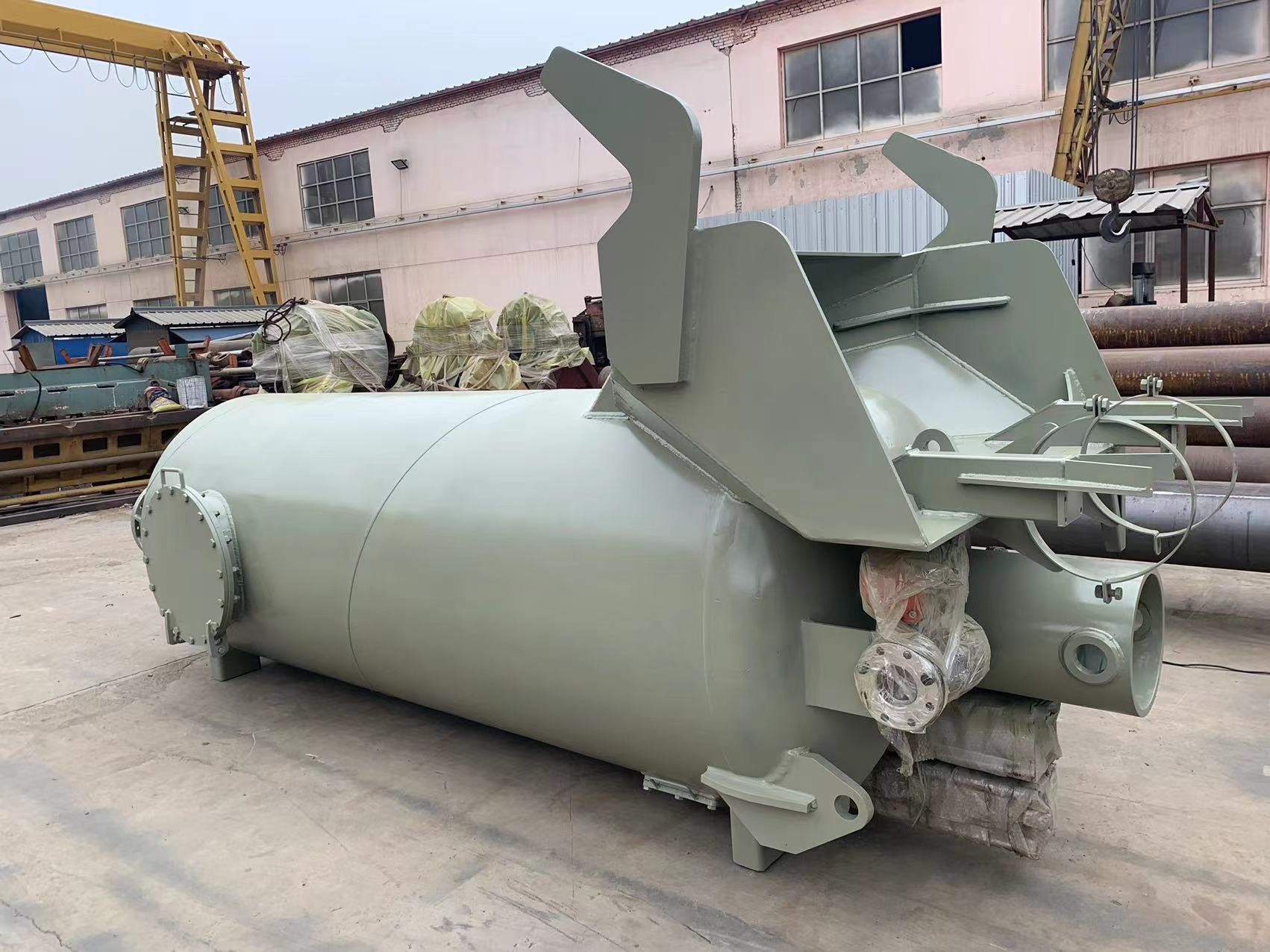 Bottom Feed Vibroflot System In Reclamation Island Dry Method