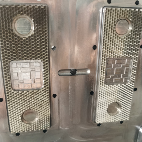 Steel Based Auto Lamp Mould With 2316 Mould Steel And Chrome Plating