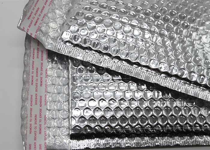 Waterproof Silver Bubble Wrap Envelopes , 6x10 Metallic Foil Bubble Bags Anti Rub