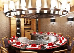 China Restaurant / Backyard Hibachi Grill Table Japanese Griddle CE ISO9001 Certification wholesale