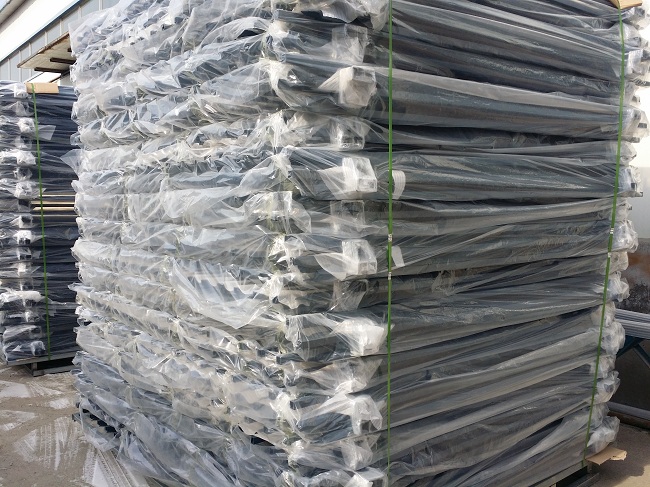 Crimped Spear Security Garrison Fencing Panels 2.1mx2.4m Rails 40mm 45mm Australia Standard Stain 80 microns powder