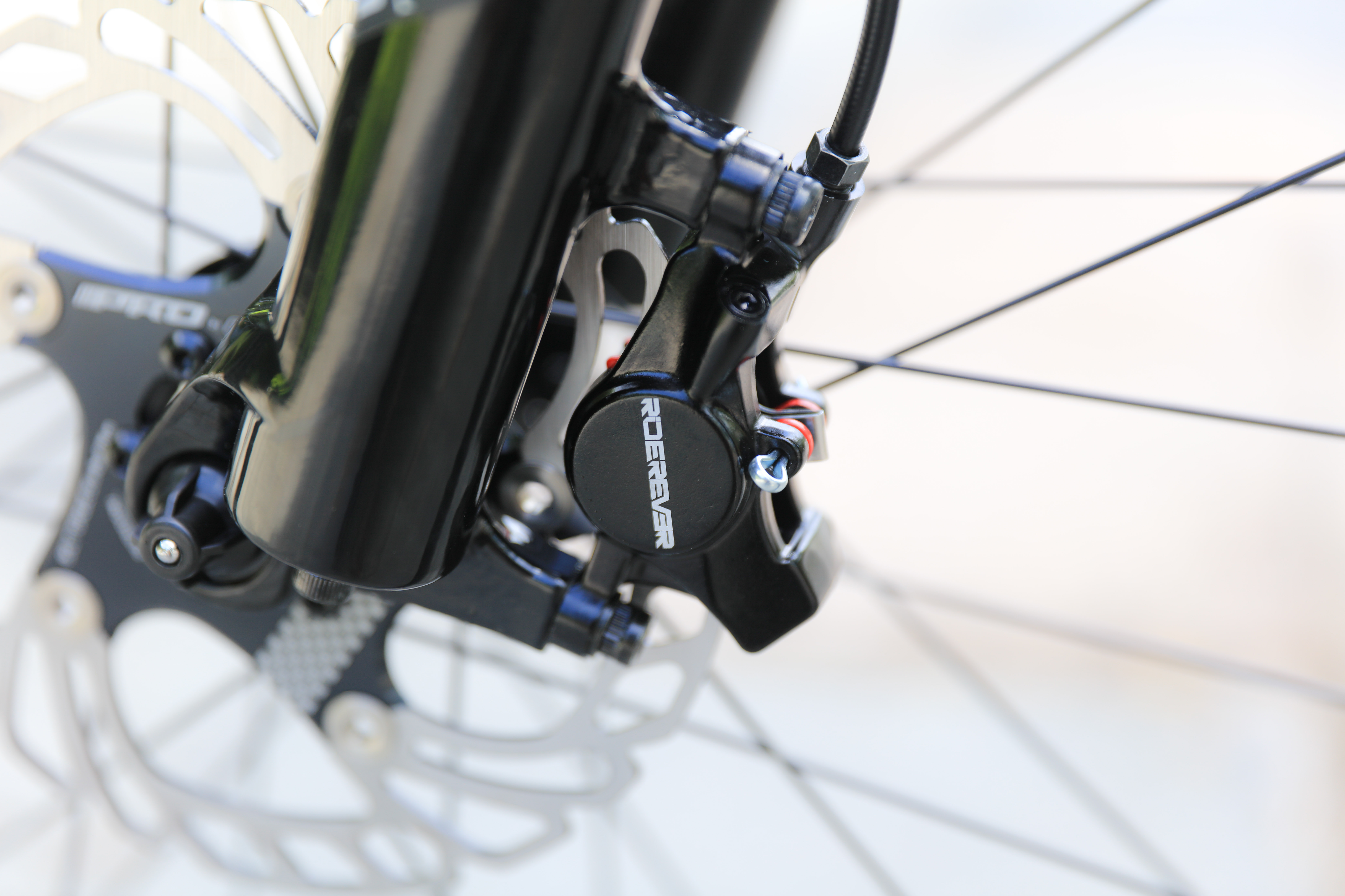 29 Inch MTB Carbon Fibre Mountain Bike With YBN S12S Chain And 160mm Brake Disc Pads