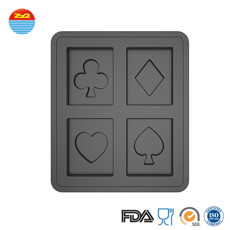 2019 Best Cool Easy Released Custom Bar Pub Saloon Fancy Playing Card Poker Shaped Silicone Ice Cube Tray For Cocktail