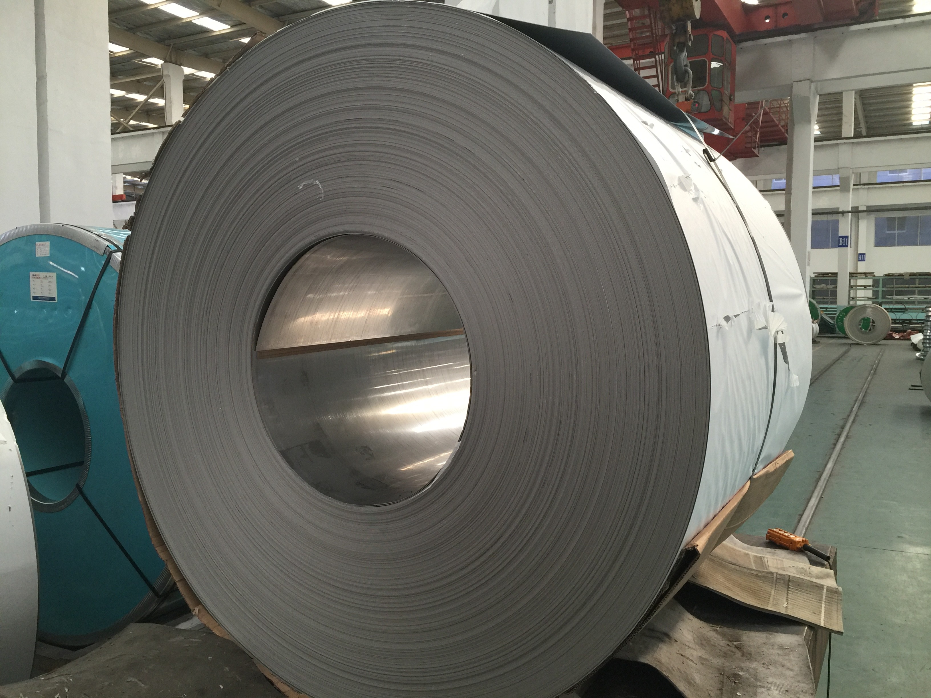 SUS301 0.8mm HV 450 High Precision Slitting Stainless Steel Strip Coil Used For Spring