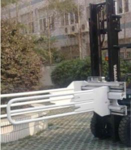 China 1900kg Plastic Hydraulic Drum Grabber Forklift Attachment wholesale