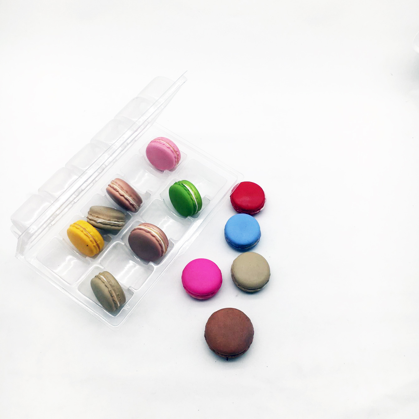 Clear 12 Pack Collapsible Macaron Tray Clam Shell Reusable