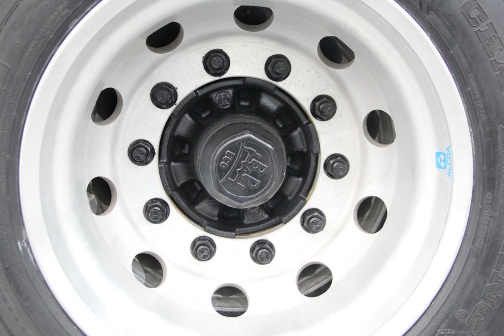 Producer Dry Van Semi Trailer with Dual Line Braking System Open Wing and Competitive