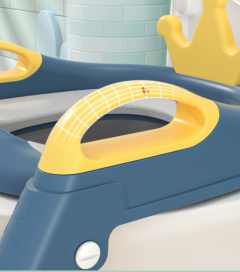 Anti-Slip Pad and Step Stool Included 2 in 1 Potty Training Toilet for Kids Animal Pattern Potty Seat