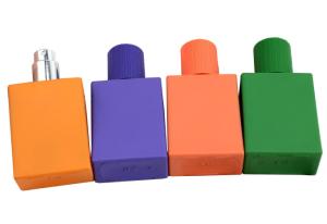 China Screw Cap Closure Empty Glass Perfume Bottles Customizable Logo wholesale