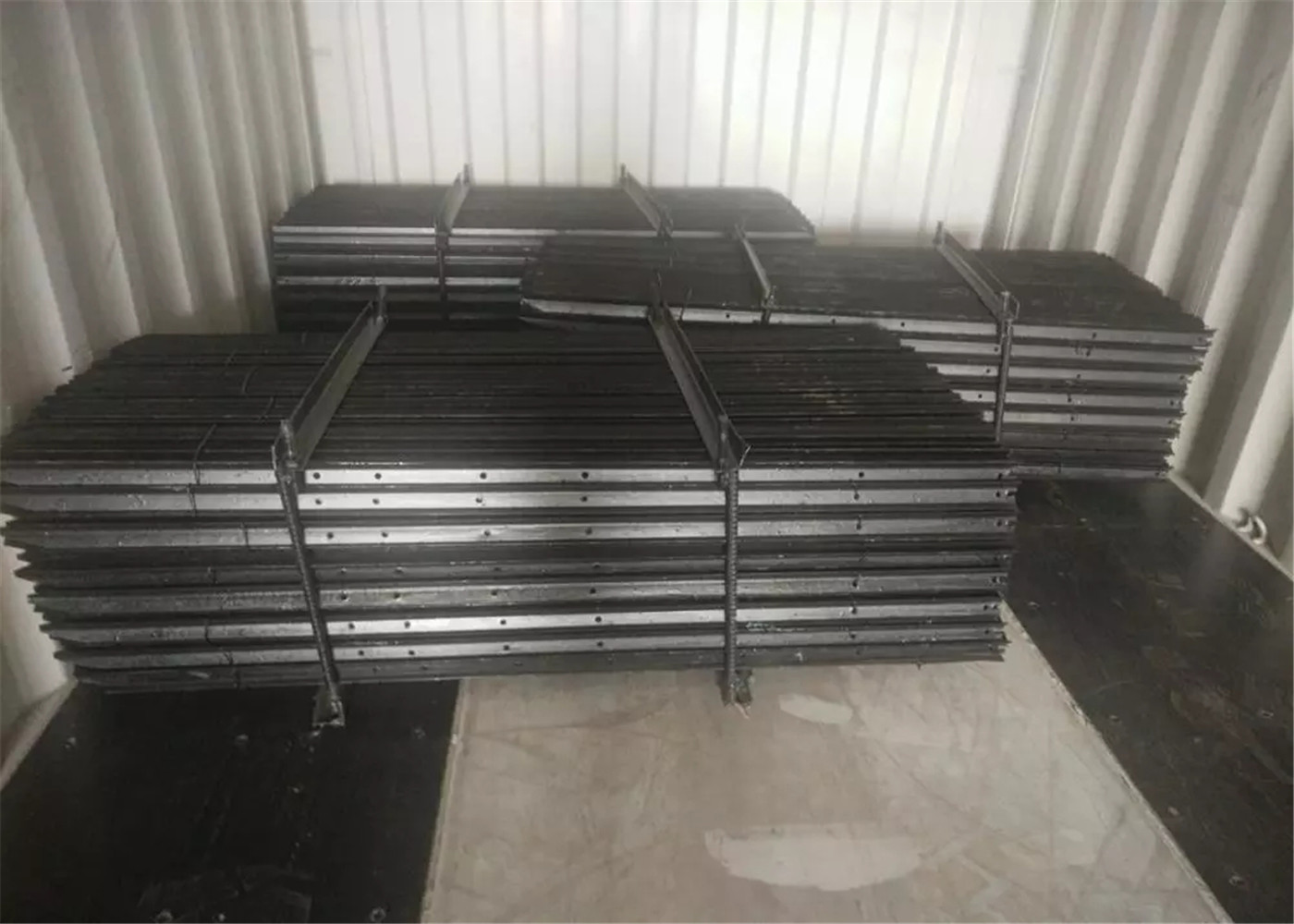 Australia Standard hot dipped galvanized Bitumen coated star picket y post for agriculture 2.04kg