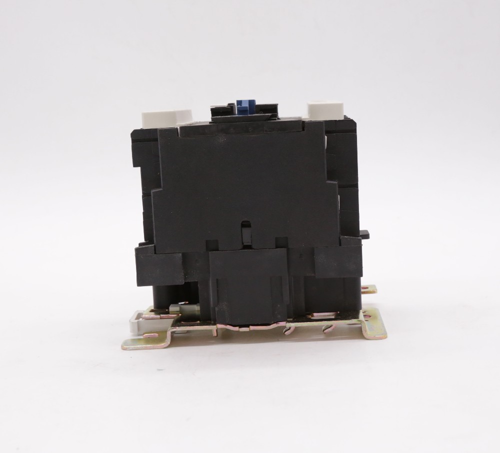 220V Coil Volt Air Condition 3 Phrase 1NO 1NC AC Contactor CJX2-4011