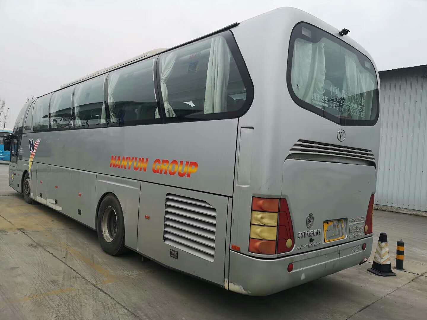 2013 Year 50 Seat Used Coach Bus Youngman Brand Double Auto Door With Great Airbag