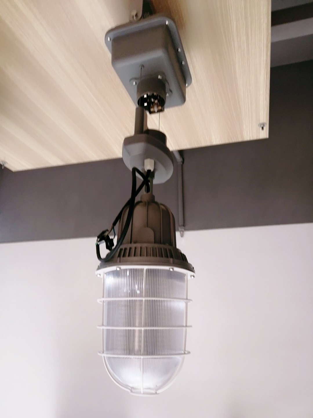 25W IP54 Up Down High Bay Light Lifter Electric