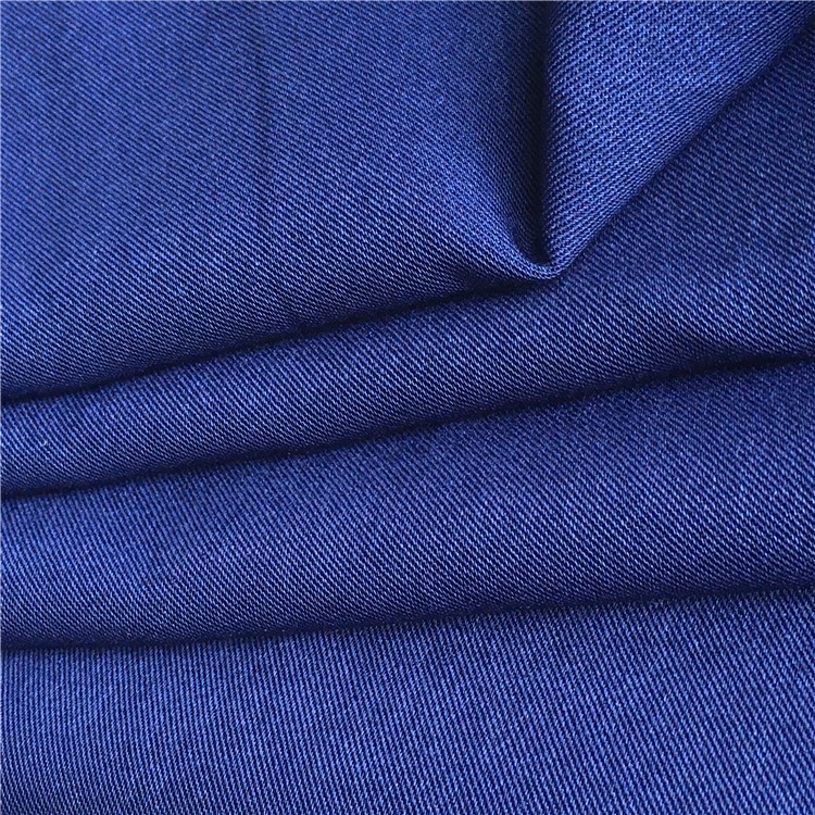100% Polyester 220D Twisted Twill Woven Gabardine Fabric in Workshop Uniform Cloth