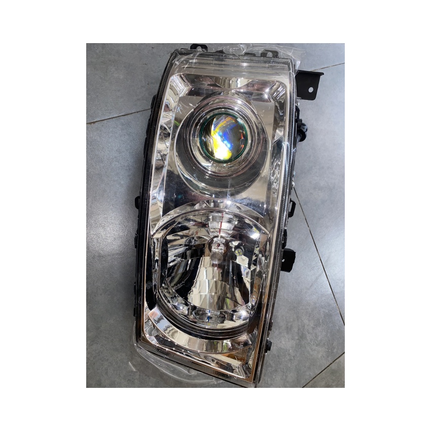 Truck Headlight Accessories Volvo Heavy Duty Europe Car Fitment for Replace/Repair