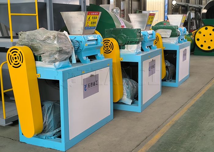 Irregular Particles Ammonium Sulfate Granules Double Roll Extrusion Granulator