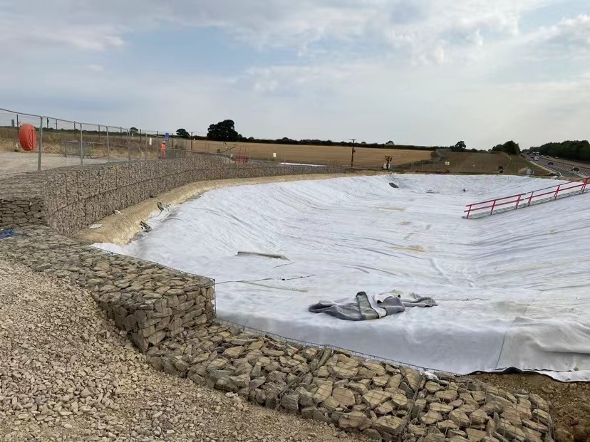 Artificial Lake Landfill Landscape Waterproof Geosynthetic Clay Liner for Outdoor