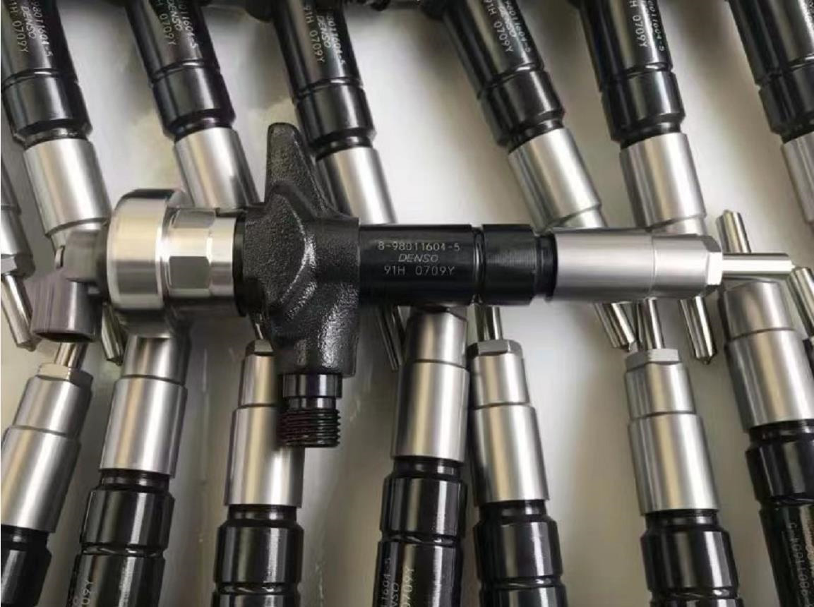 High Guarantee 095000-6980 8-98011604-5 4JJ1 ISUZU Excavator Engine Parts Injector for Farms