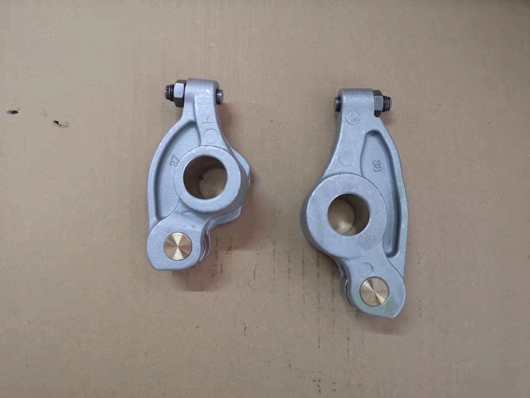 4HK1 6HK1 Rocker Arm 8973064213 Cylinder Head Air Inlet Rocker Arm Excavator ZX240 ZX360 Truck NPR NQR FSR FVR