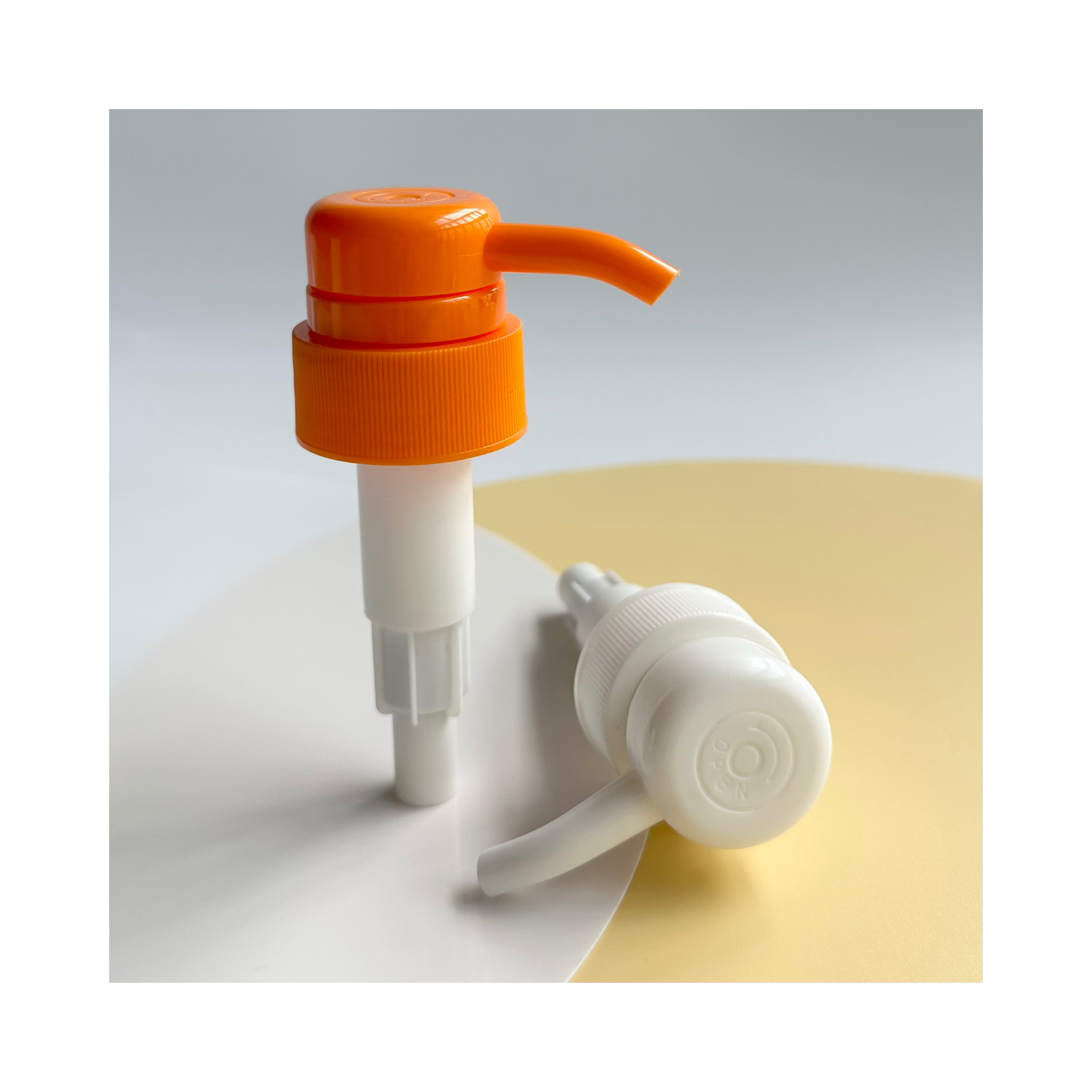 Customized Color PUMP SPRAYER for Cosmetic Packaging 28/410 30/410 38/410 Colorful