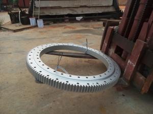 China HS QTZ125 Tower Crane Spare Parts 1400 40F Slewing Bearing 158 Teeth 72 Holes wholesale