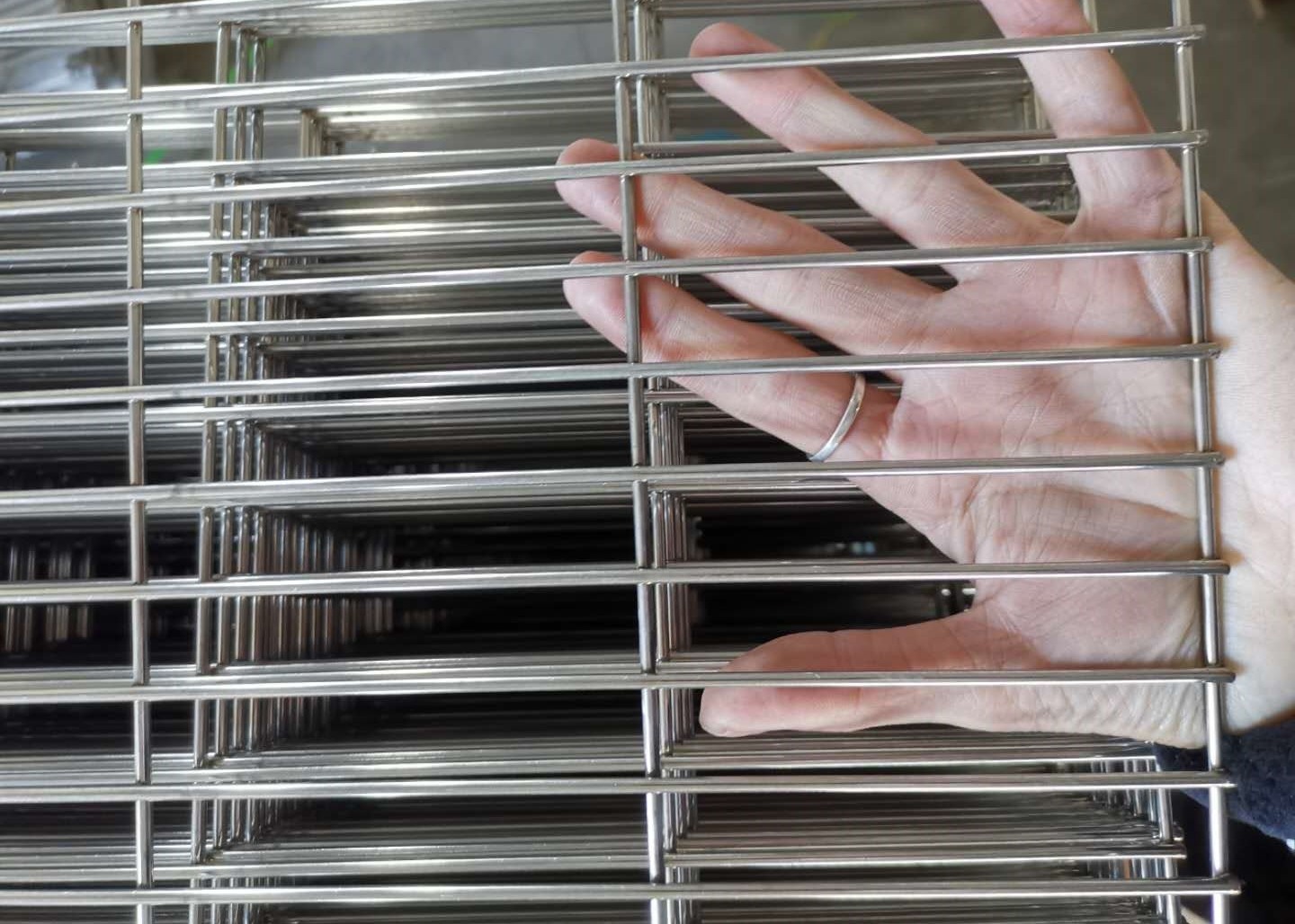 8x0.5m 1mm 304 Stainless Steel Welded Wire Mesh Panel Square Hole