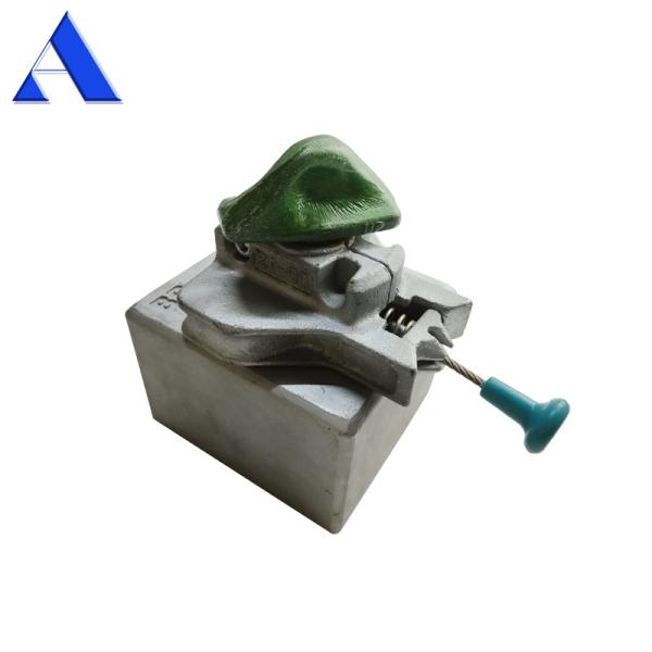 Galvanized Cargo Shipping Container Twist Lock ISO Dimensions Semi Automatic