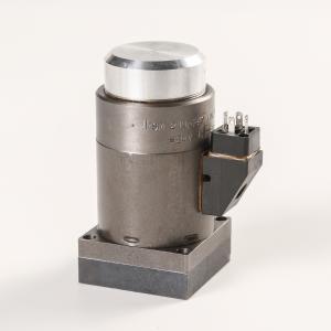 China Garment Shops 42V/24V Hydraulic Solenoid Valve for Polar P1 P2 Paper Cutter 2 KG Weight wholesale