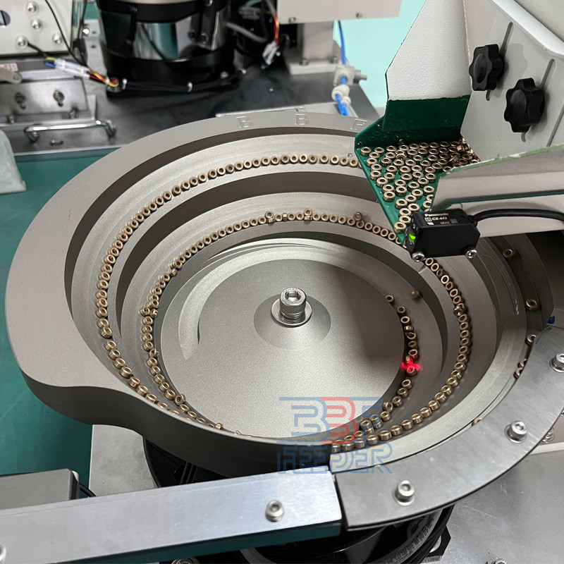 Customized Vibratory Bowl Feeder Nut Bolt Rivet Vibratory Hopper Feeder Electric
