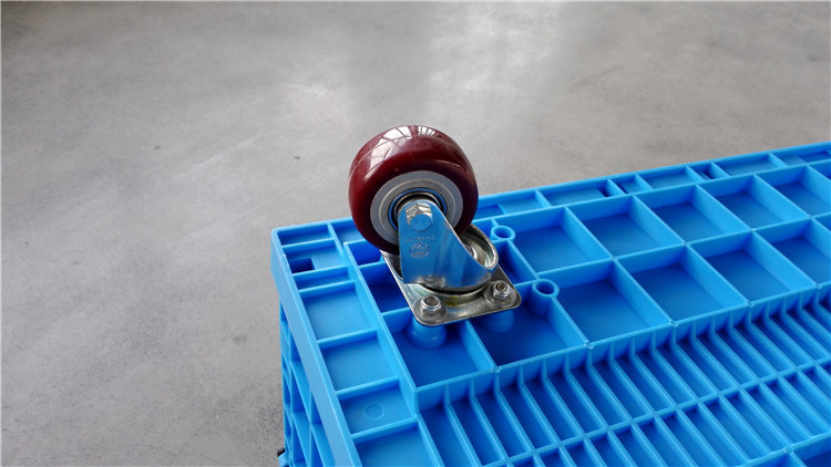 750*580mm Larger Plastic Collapsible Logistics Containers With Casters Convenient